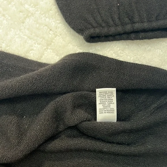 Cato black long sleeve round neck sweater with button accent size medium - Picture 7 of 7